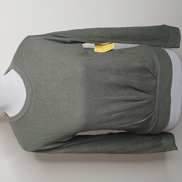 Rumi + Ryder green sweater shirt size 12-14 (small) - Picture 2 of 15